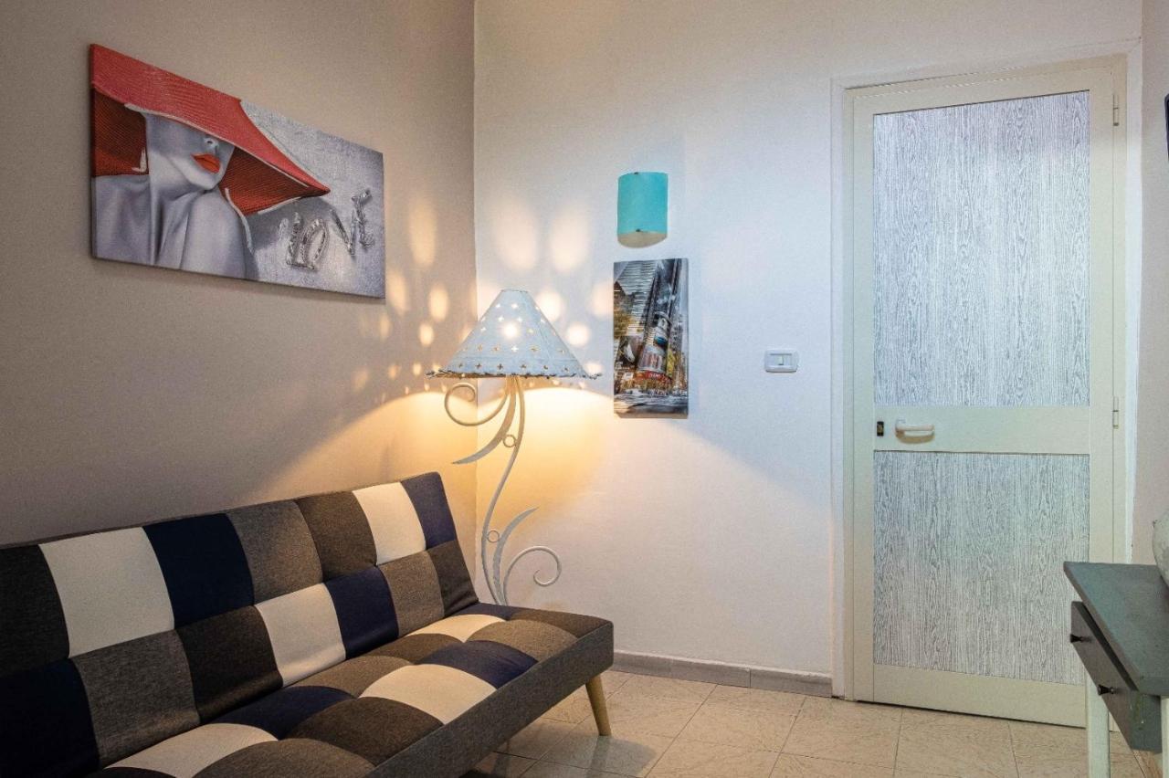 Apartamento Little House Camilla Nápoles Exterior foto